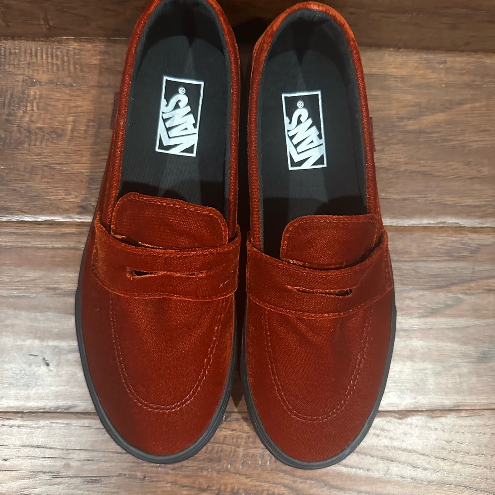 VANS Skate Style 53 Shoes Port Red Velvet Loafer